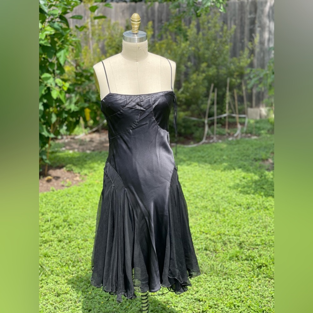 Max Studio Special Edition Black silk retro style LBD